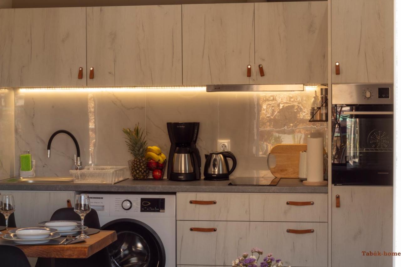 Tabak Home Sea Side Apartment خانيا المظهر الخارجي الصورة